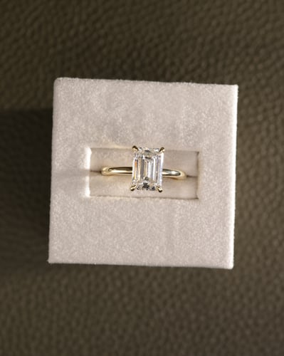 2.65ct emerald diamond
