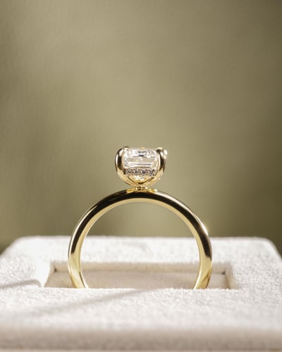 2.10ct emerald diamond