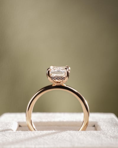 2.05ct emerald diamond