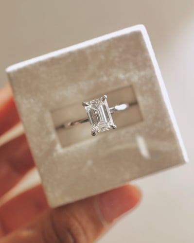 2.11ct emerald diamond