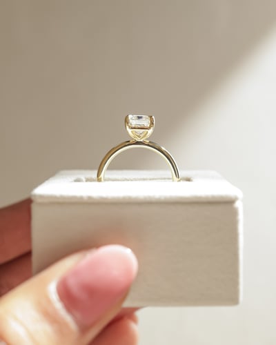 2.55ct emerald diamond