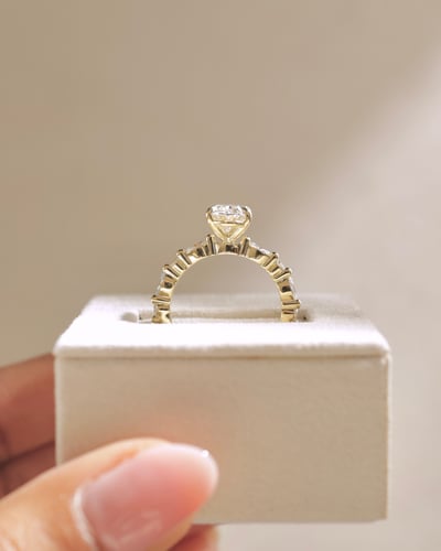 2.01ct oval diamond