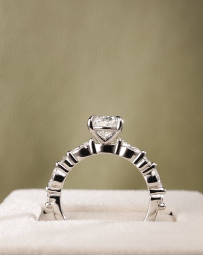 1.61ct oval diamond