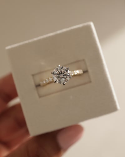 7.5mm round moissanite