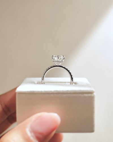 8mm round moissanite