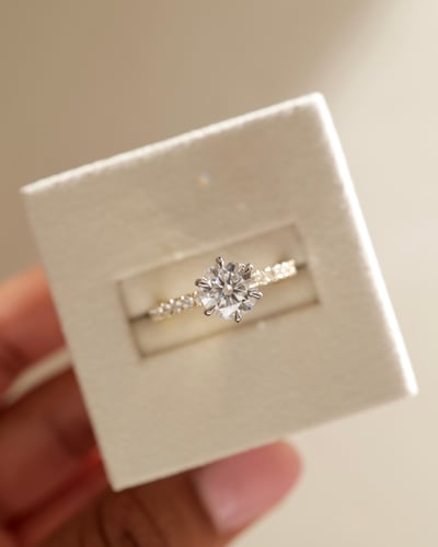 7mm round moissanite