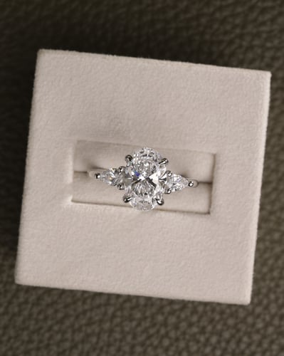 2.20ct oval diamond