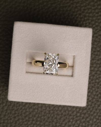 3.01ct radiant diamond