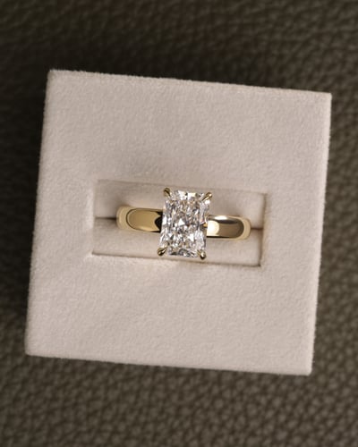2.10ct radiant diamond
