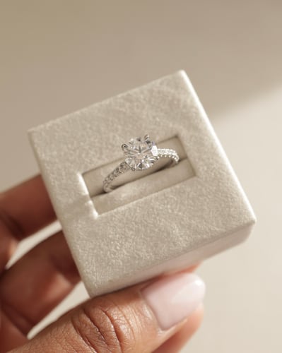 8mm round moissanite