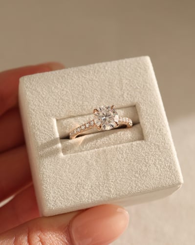 7.5mm round moissanite