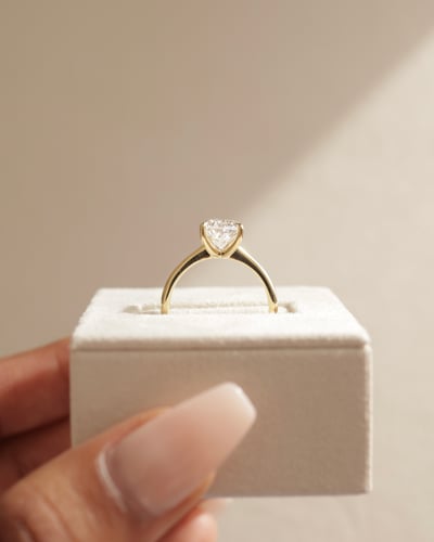 10x7mm pear moissanite