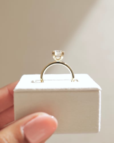 9x7mm elongated cushion moissanite