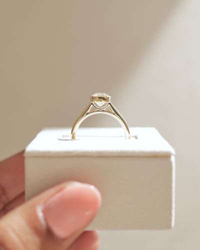 8x6mm elongated cushion moissanite