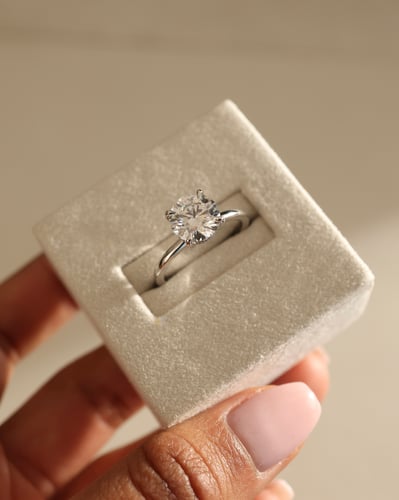 8.5mm round moissanite