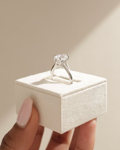 10x7mm oval moissanite