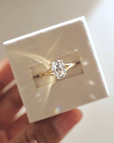 9x6.5mm oval moissanite