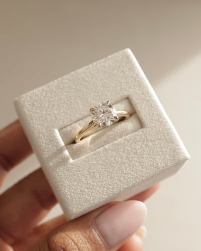 8mm round moissanite