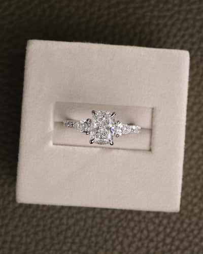 1.55ct elongated cushion diamond