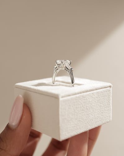 8x6mm emerald moissanite