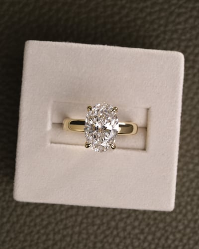 3.37ct oval diamond