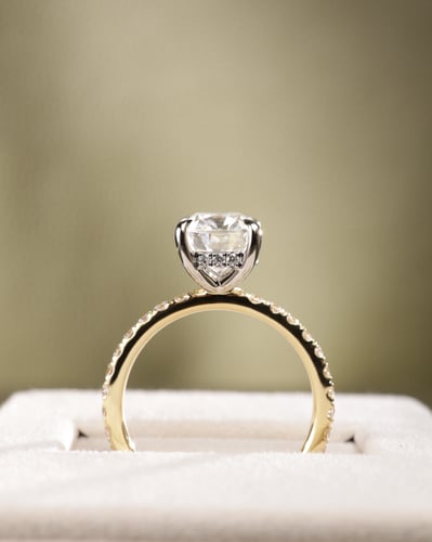 9x7.5mm elongated cushion moissanite