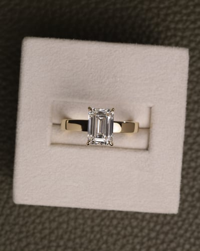 2.09ct emerald diamond