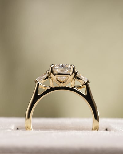 2.01ct elongated cushion diamond