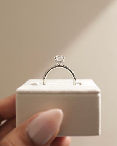 9x6.5mm oval moissanite