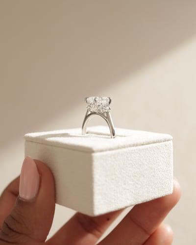 9x7mm elongated cushion moissanite