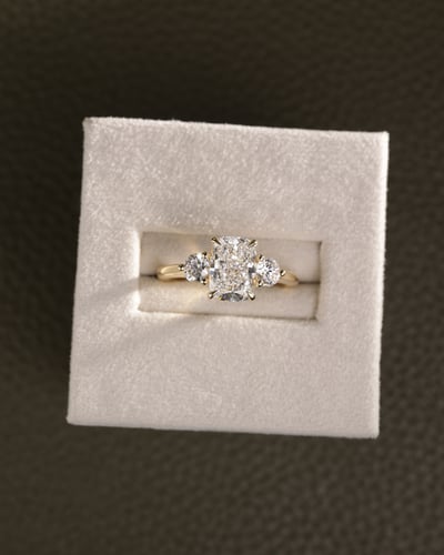 2.01ct elongated cushion diamond