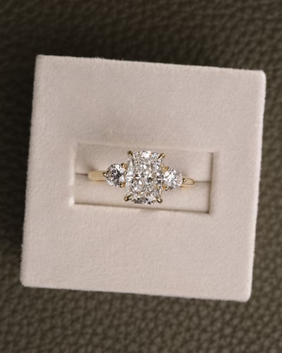 2.09ct elongated cushion diamond
