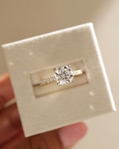 7.5mm cushion moissanite