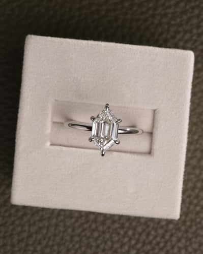 2.09ct elongated hexagon diamond
