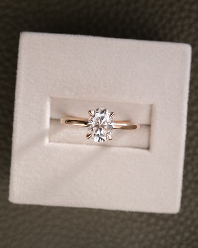 8x6mm oval moissanite