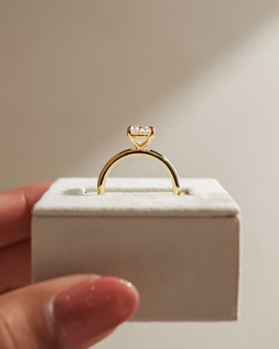 2.01ct oval diamond