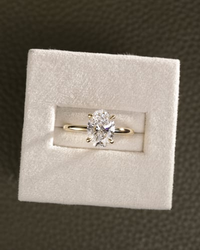 2.10ct oval diamond
