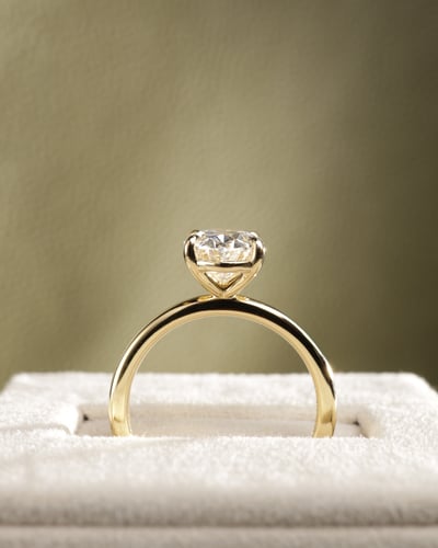 2.10ct oval diamond