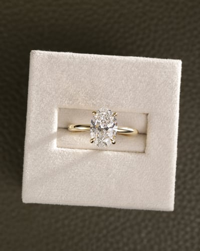 2.10ct oval diamond