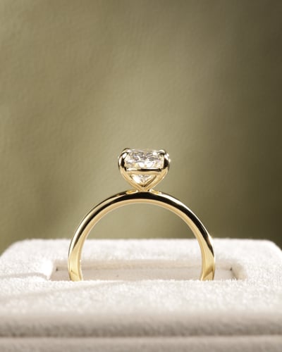 2.10ct oval diamond