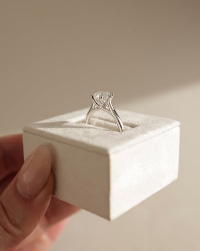 7mm round moissanite