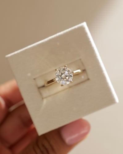 8mm round moissanite
