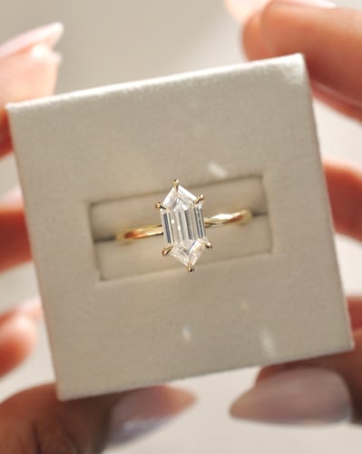 11x5.5mm elongated hexagon moissanite