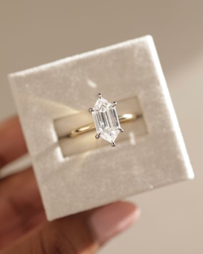 13x6.5mm elongated hexagon moissanite