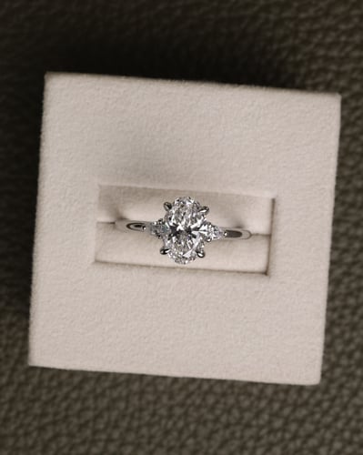 1.37ct oval diamond
