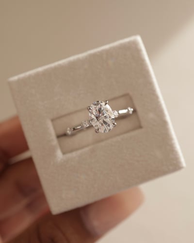 9x6.5mm oval moissanite