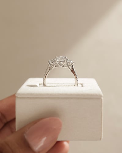 1.70ct round diamond