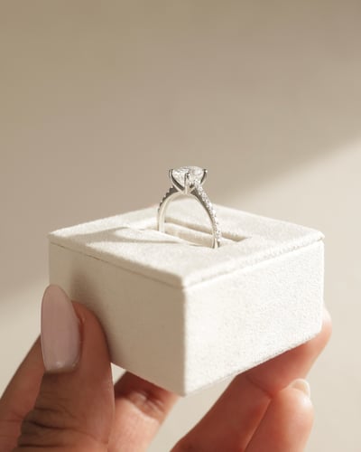 8x6mm oval moissanite