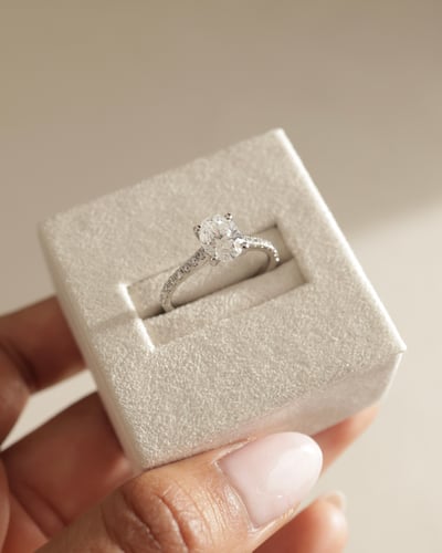 8x6mm oval moissanite