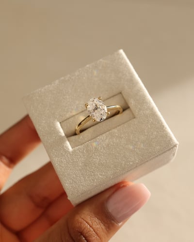 9x6.5mm oval moissanite